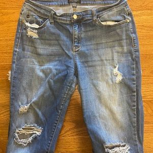 Judy Blue Cropped Fit Jeans -Size 15/32